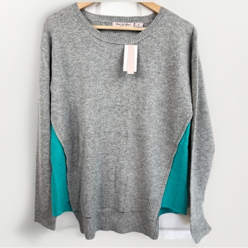 Olivia & Grace 100% Cashmere Sweater Size M Grey Turquoise Crewneck Soft Knit
